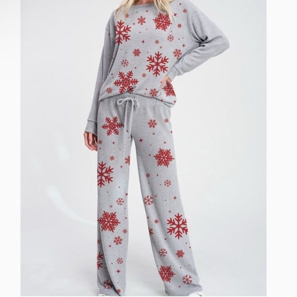 PHIL LOVE Snowflake 2 Piece Loungewear Set - Picture 3 of 5